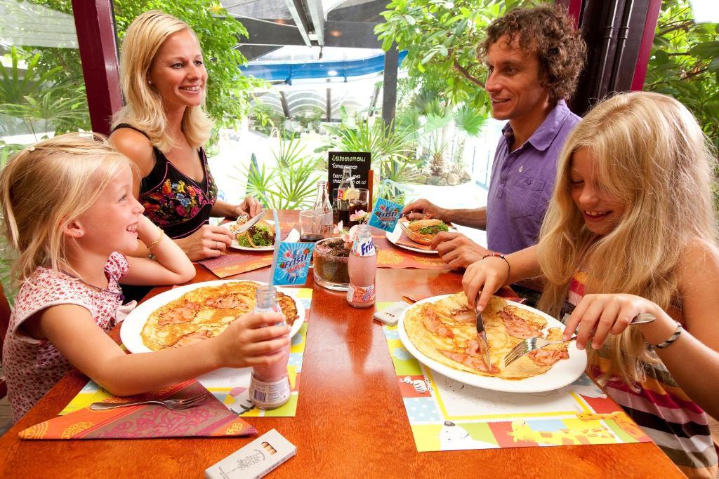Vakantiepark De Berkenhorst Kootwijk Esterno foto